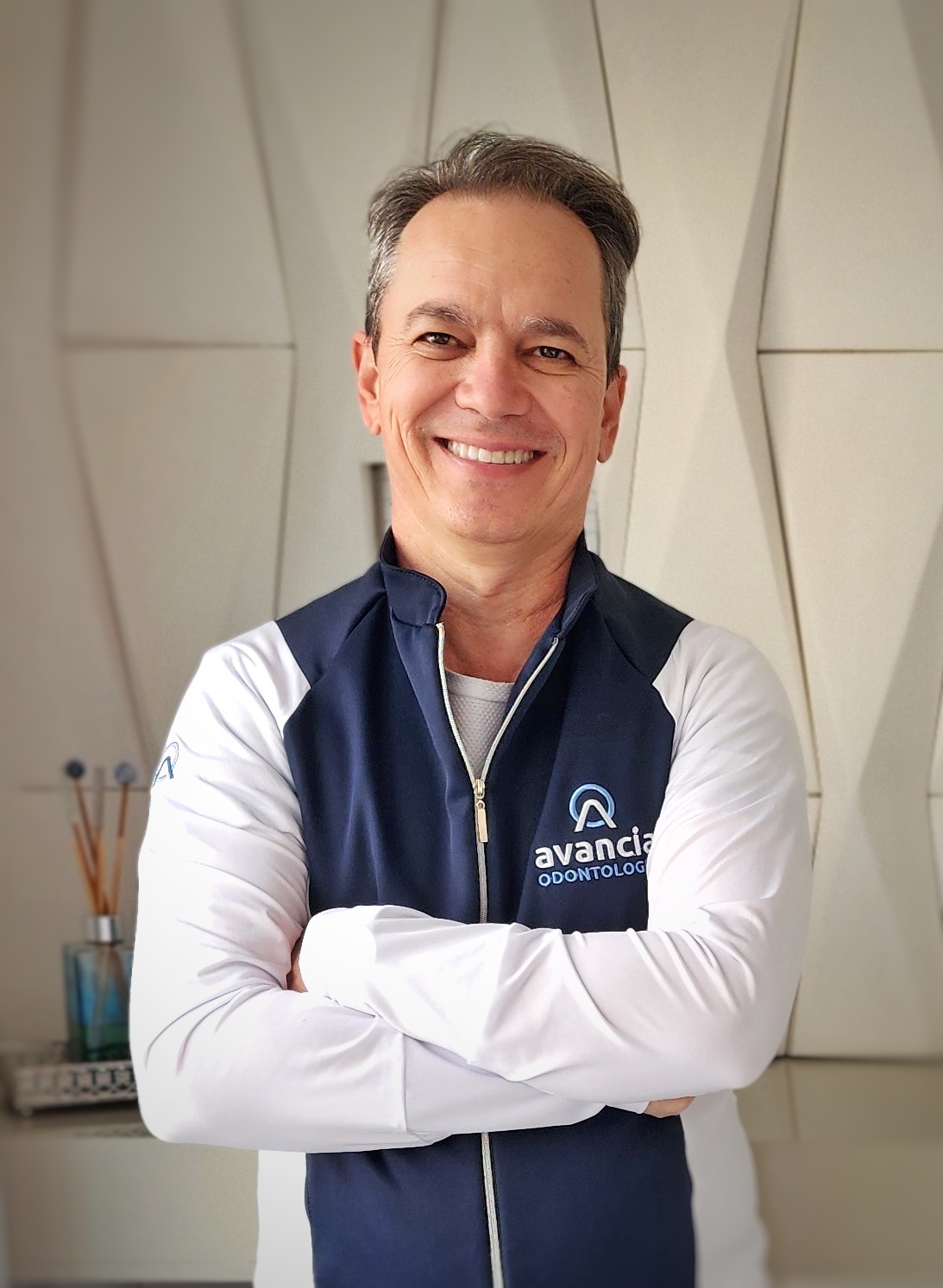 Dr. Guilherme Rodrigues Resende